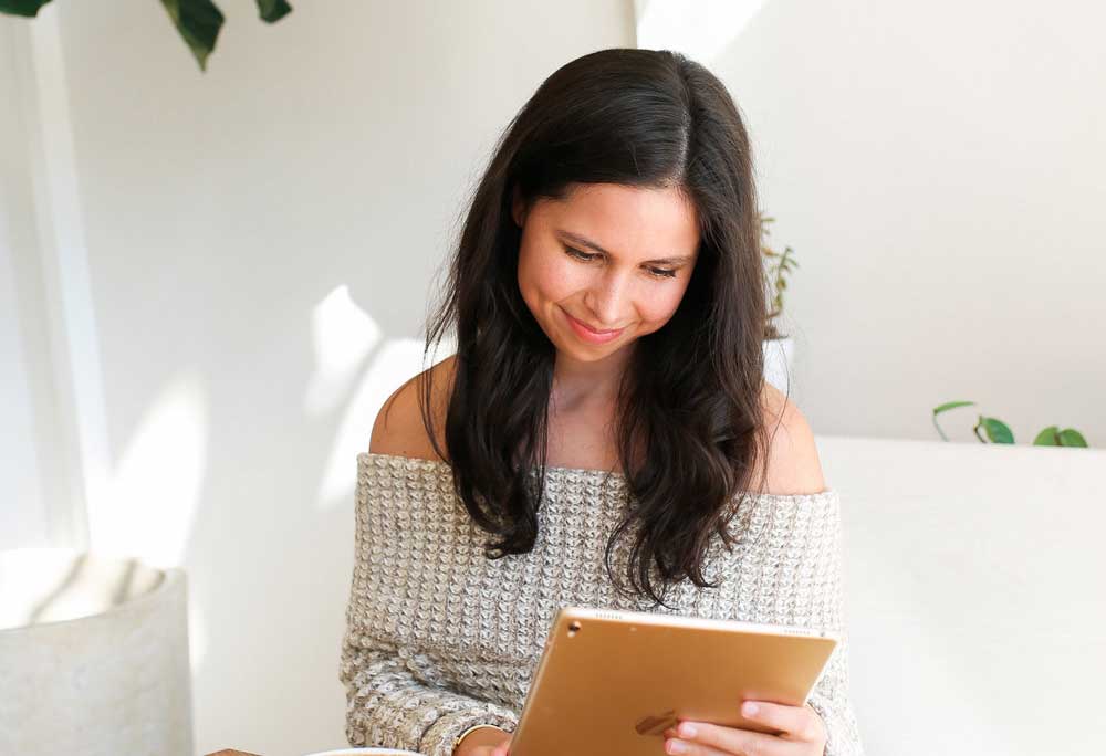 Monica Woodhams Influencer Girl Lifestyle Podcast